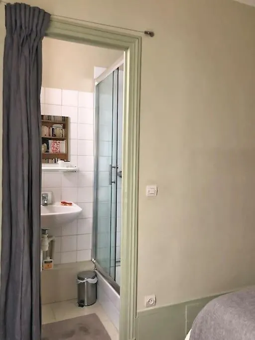 Apartment A Haven Of Peace In Pigalle Paris France